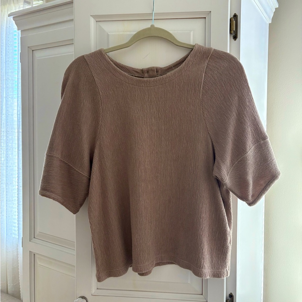 100% cotton heavy weight textured beige Madewell tunic top with button details